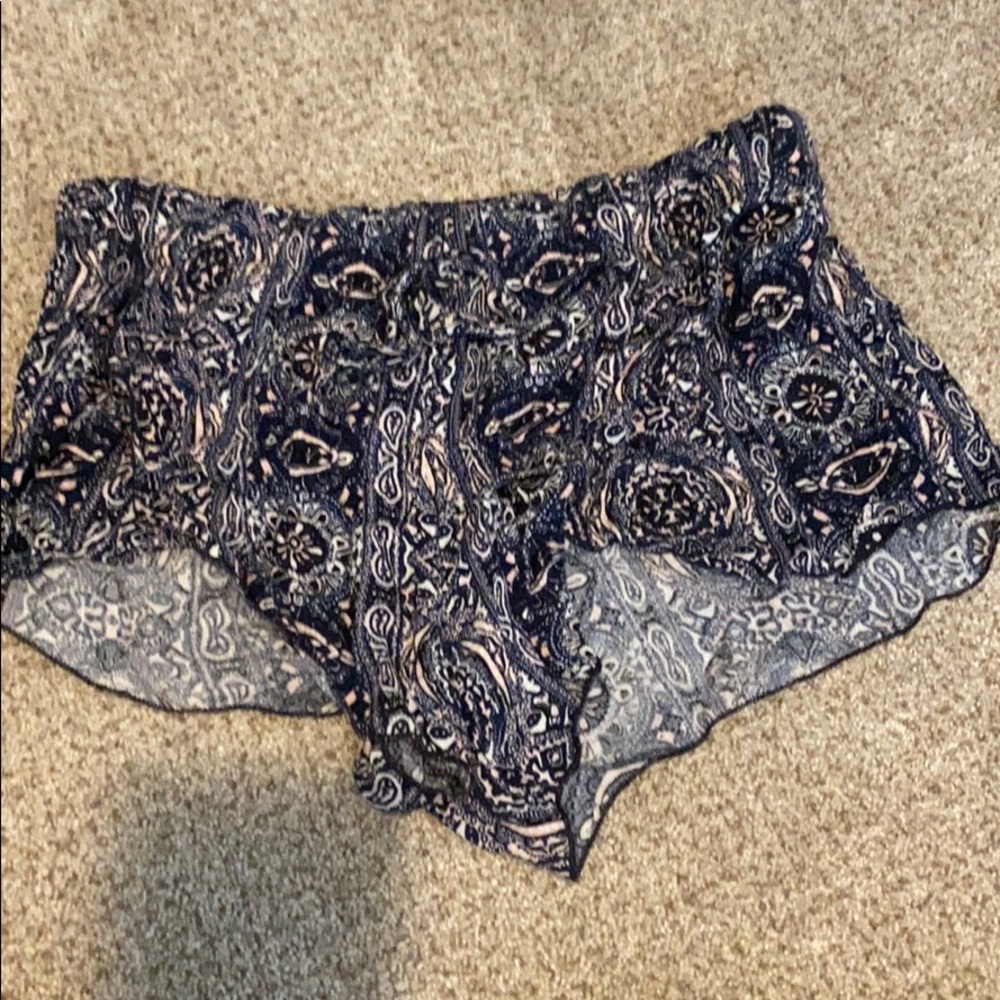 Flowy shorts